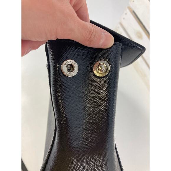 MICHAEL KORS, MEDIUM SIZE BLACK SAFFIANO LEATHER HANDBAG - Picture 8 of 11